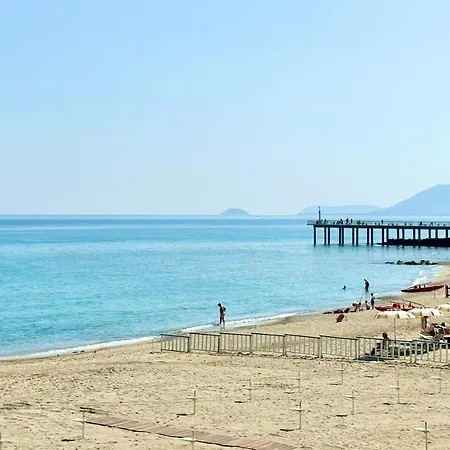 Hostdomus - Vue * Pietra Ligure