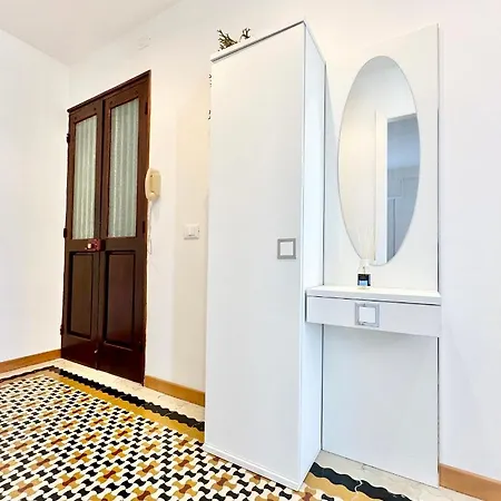 Hostdomus - Vue Апартаменты Пьетра-Лигуре